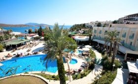 Абитуриентски бал в AYAZ AQUA BEACH